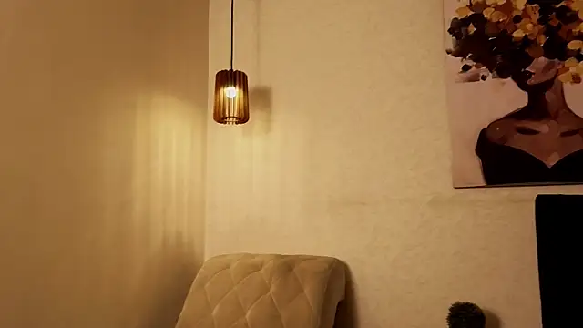 dolly zoe online show from March 20, 5:45 am