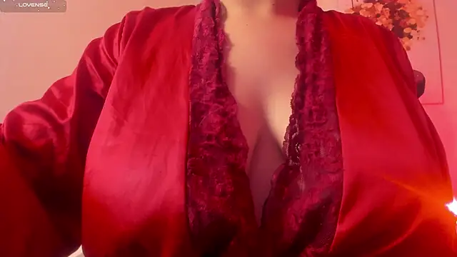 dolly zoe online show from July 30, 3:11 pm