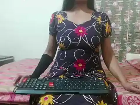 Snapshot of nikitahot3 chatting on January 19, 9:22 am nikitahot3 online show from January 19, 9:22 am