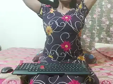 Snapshot of nikitahot3 chatting on January 19, 1:33 pm nikitahot3 online show from January 19, 1:33 pm