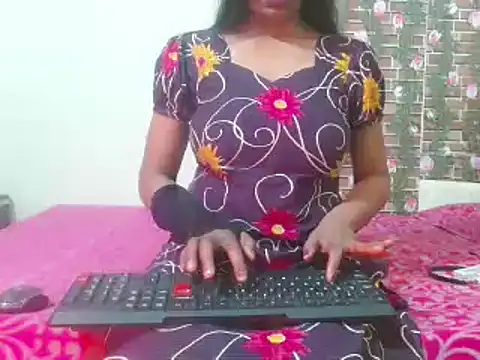 Snapshot of nikitahot3 chatting on February 9, 8:54 am nikitahot3 online show from February 9, 8:54 am