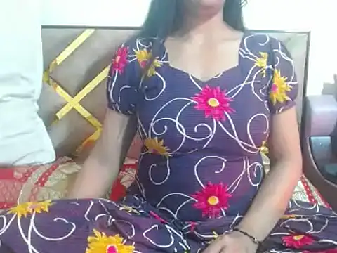 Snapshot of nikitahot3 chatting on February 20, 8:06 am nikitahot3 online show from February 20, 8:06 am