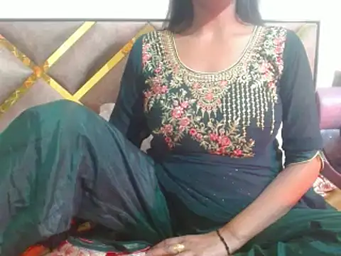 Snapshot of nikitahot3 chatting on February 23, 2:46 pm nikitahot3 online show from February 23, 2:46 pm
