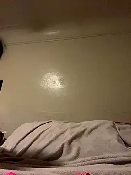 xocrybaby online show from January 8, 6:05 am