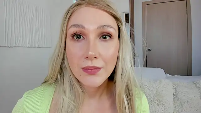 Snapshot of CarolMay chatting on July 25, 1:52 pm CarolMay online show from July 25, 1:52 pm