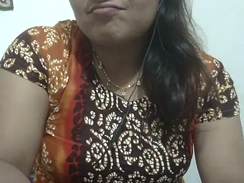 Snapshot of shekira99 chatting on April 6, 3:46 pm shekira99 online show from April 6, 3:46 pm