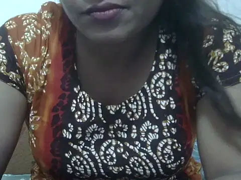 Snapshot of shekira99 chatting on April 28, 3:06 pm shekira99 online show from April 28, 3:06 pm