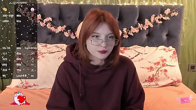 AliceLanley online show from October 1, 12:11 pm