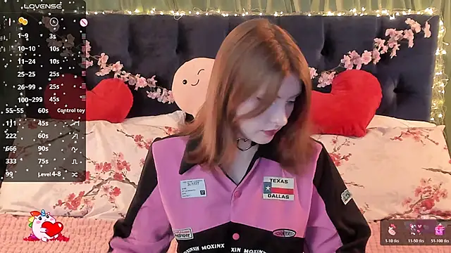 AliceLanley online show from March 27, 11:32 am