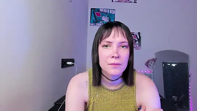 Snapshot of dollmore chatting on April 12, 3:44 am dollmore online show from April 12, 3:44 am