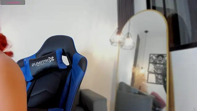 valerycolins online show from December 15, 2:41 am