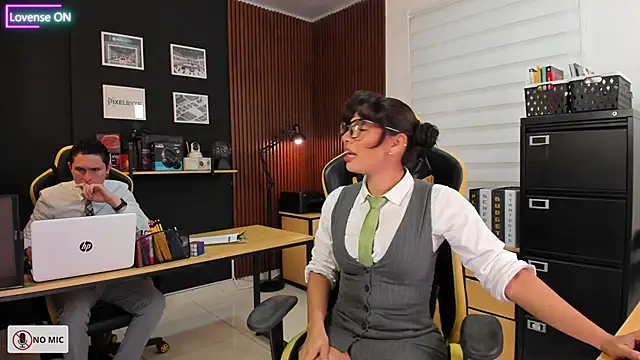 Office Naughty Girl online show from March 18, 4:59 pm
