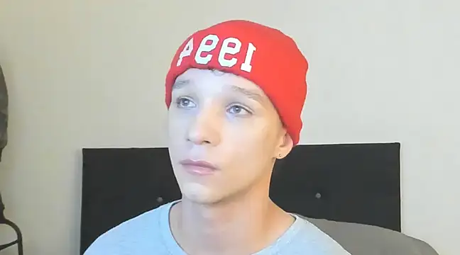 angelcortes online show from December 17, 11:28 am