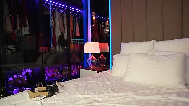 Snapshot of Arte_Adelle chatting on January 16, 4:07 am Arte Adelle online show from January 16, 4:07 am