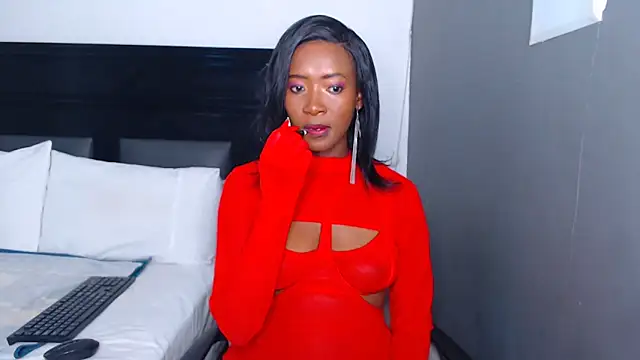 NikkiDickSavage online show from June 18, 1:59 pm