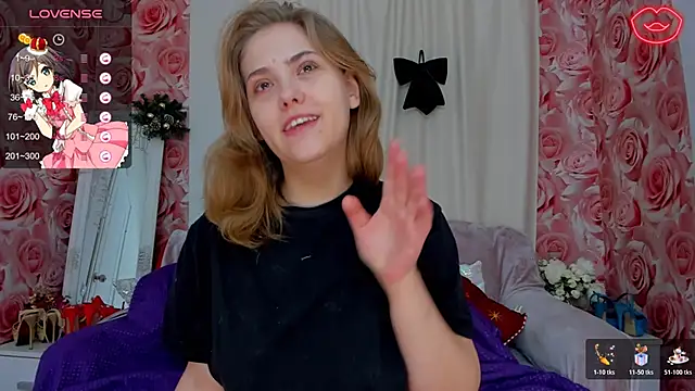 Snapshot of DellaRowe chatting on December 19, 6:31 am DellaRowe online show from December 19, 6:31 am