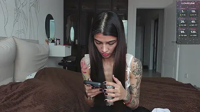 Snapshot of vinkitinkii chatting on October 30, 7:32 am vinkitinkii online show from October 30, 7:32 am