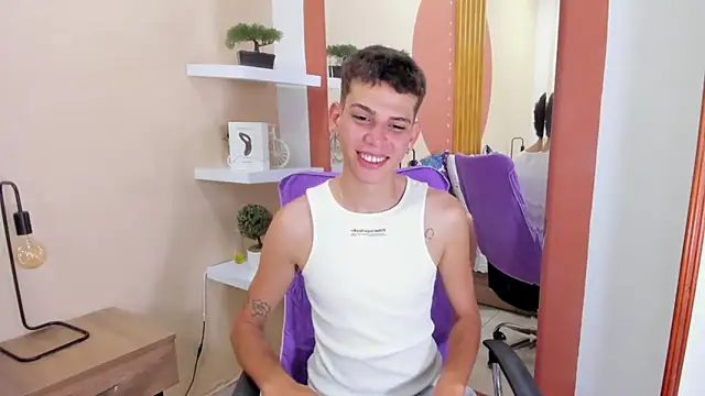 Snapshot of Jasson_smit chatting on February 3, 12:47 pm Jasson smit online show from February 3, 12:47 pm