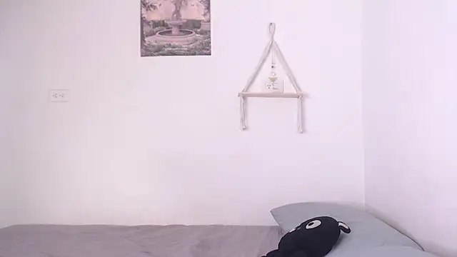 Snapshot of yungelitamor_ chatting on March 5, 8:32 am yungelitamor online show from March 5, 8:32 am