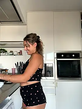 Snapshot of petrouchkaaa_ chatting on October 17, 7:44 am petrouchkaaa  online show from October 17, 7:44 am