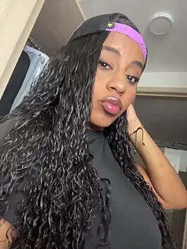 charlotteeruss online show from January 8, 6:43 pm