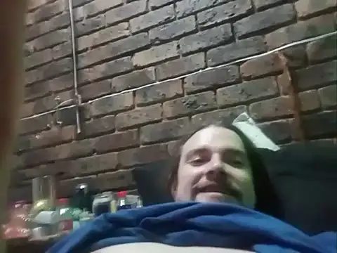 Snapshot of HerManforyou chatting on December 15, 10:15 pm HerManforyou online show from December 15, 10:15 pm