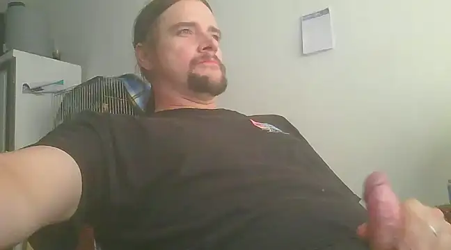 Snapshot of HerManforyou chatting on January 7, 10:11 am HerManforyou online show from January 7, 10:11 am