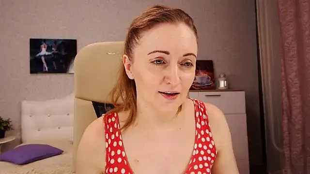 BettyFootFetish online show from February 8, 11:55 am