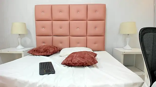 lhiamfit online show from December 28, 5:57 pm