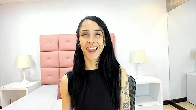 lhiamfit online show from January 24, 2:19 pm