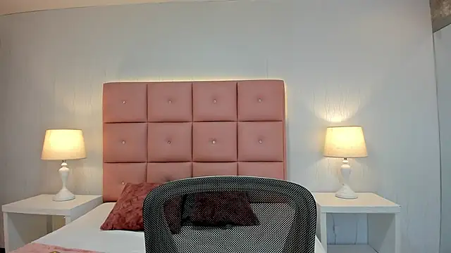 lhiamfit online show from March 12, 3:13 am