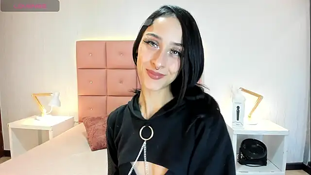 lhiamfit online show from October 11, 2:22 am