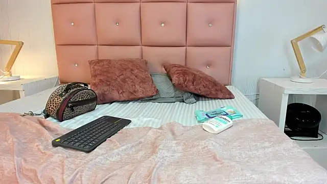 lhiamfit online show from November 7, 2:50 pm