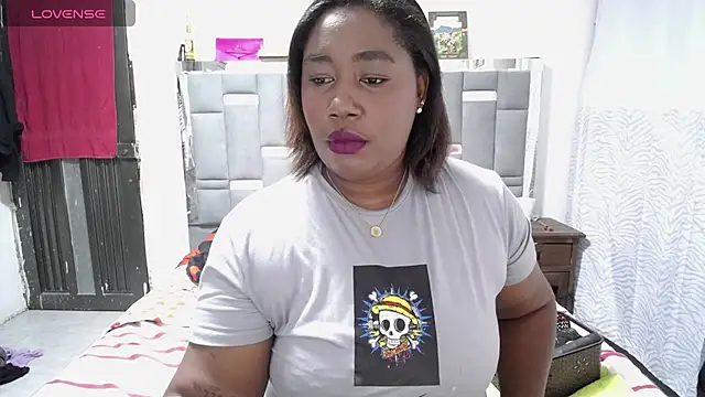 thickebonymilfF online show from September 11, 4:34 am