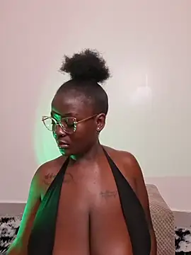 hornycreamybabe online show from July 30, 3:49 am