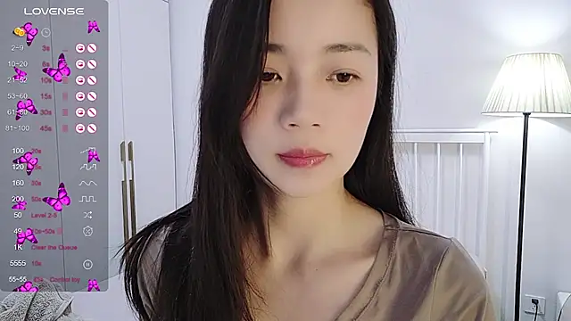 A-xena online show from December 12, 1:49 pm