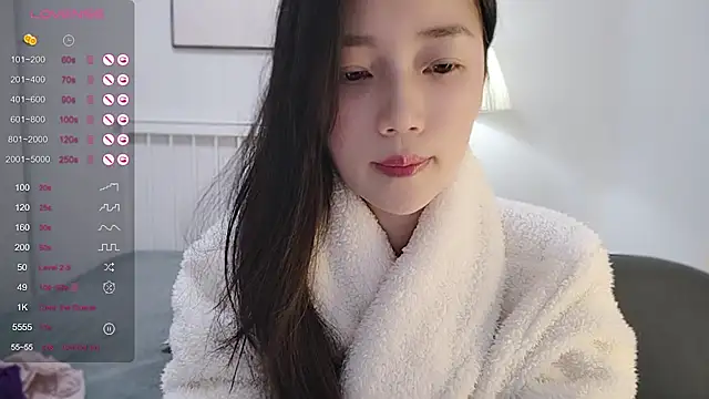 A-xena online show from December 27, 2:33 pm