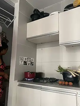 NatashaBrown12 online show from March 6, 2:13 pm