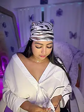 NatashaBrown12 online show from July 28, 6:42 pm