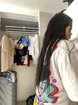 NatashaBrown12 online show from August 1, 1:32 pm