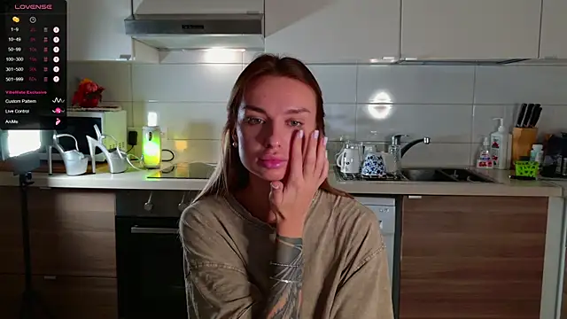 MissLovex online show from October 14, 2:45 am