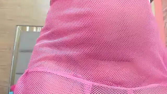 chicasirbo online show from December 15, 3:45 am