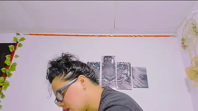 Alhelqueen online show from February 14, 10:58 pm