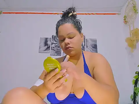 Alhelqueen online show from February 17, 9:06 am