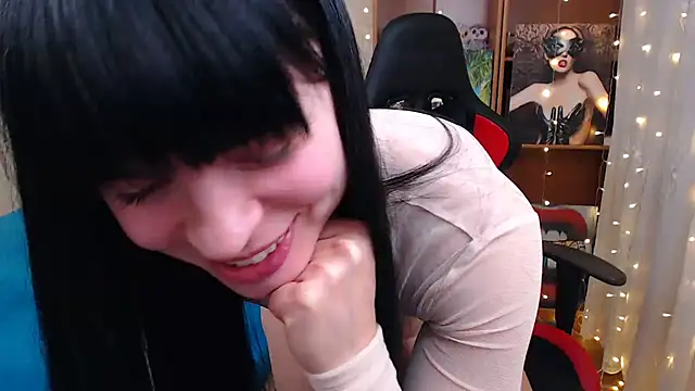 Snapshot of JuicyJess chatting on January 12, 7:53 pm JuicyJess online show from January 12, 7:53 pm