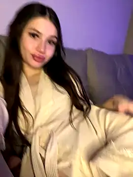 Snapshot of SofiaLaLight chatting on November 15, 3:15 am SofiaLaLight online show from November 15, 3:15 am