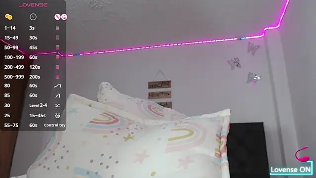 Snapshot of verocute7 chatting on February 1, 4:24 am verocute7 online show from February 1, 4:24 am