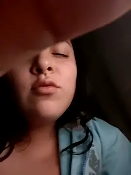 Chubbygrl20 online show from November 3, 5:42 am