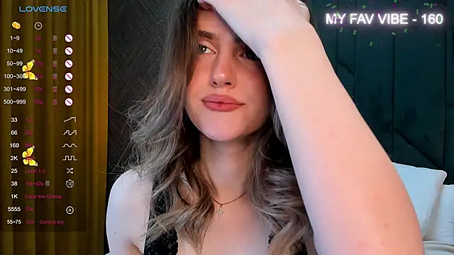 Skinny Alice online show from December 4, 1:14 am
