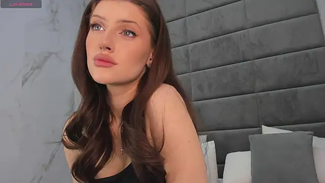 Skinny Alice online show from October 6, 1:25 am